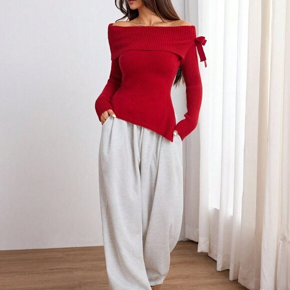 Burgundy Casual Women's Asymmetric Hem Off Shoulder Long Sleeve Sweater - Picture 3 of 6